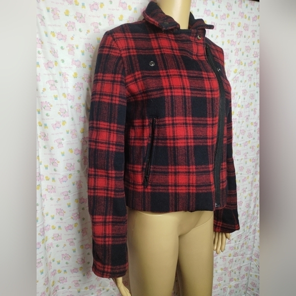 Gap women's size small red and black flannel jacket coat - Picture 2 of 14